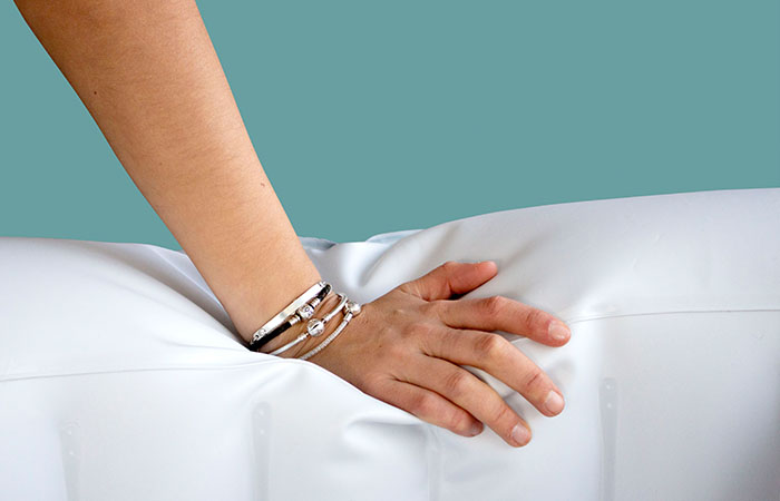 Megfelelően felfújt pezsgőfürdő